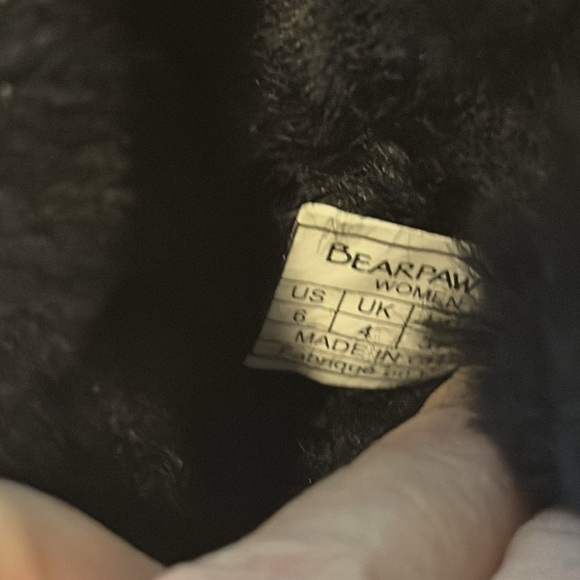 NWOT Bearpaw boots - Picture 6 of 6